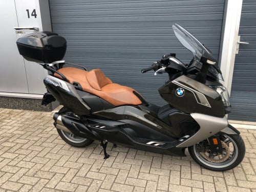 BMW C650GT uit 2019 met "optie 719" , side-view assist, topkoffer etc €4450