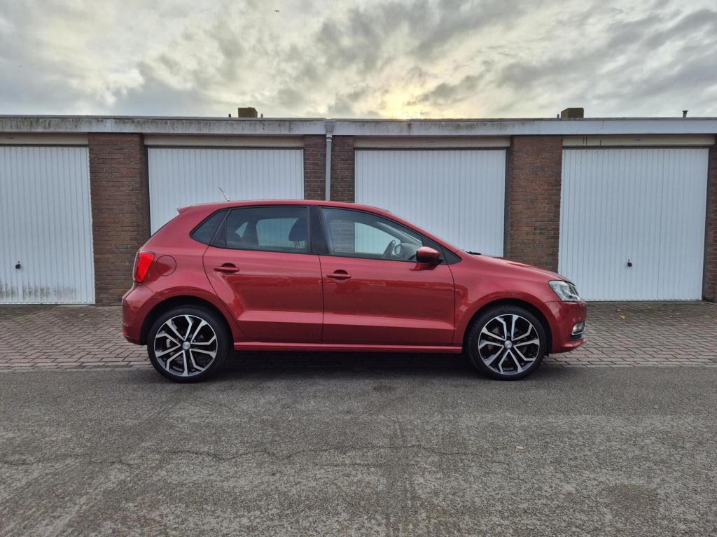 Volkswagen Polo 1.2 tsi comfortline / 5-deurs / airco / cruisecontrol / par