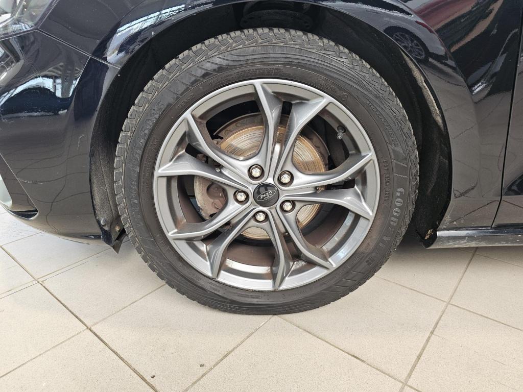 Ford Focus 1.0 ecoboost st line business