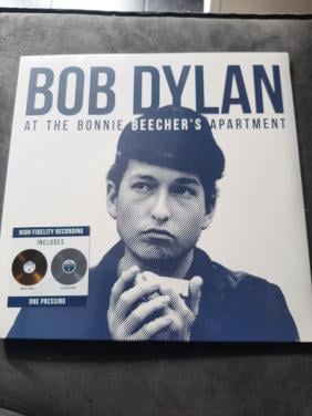 BOB DYLAN at the bonnie beecher's appartement
