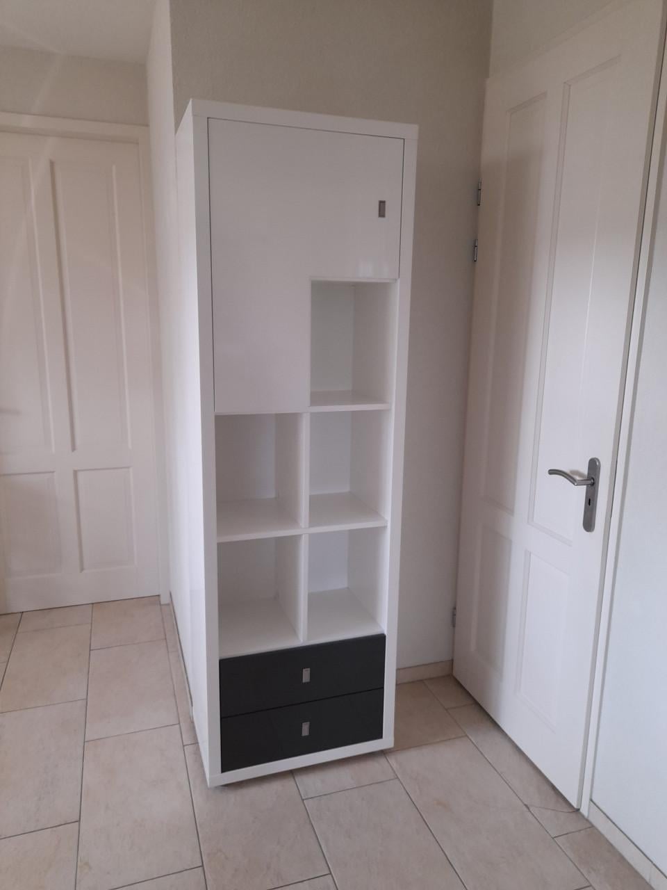 4 X Prachtige XOOON kasten 40 x 65 x 208 ( in goede nette staat)