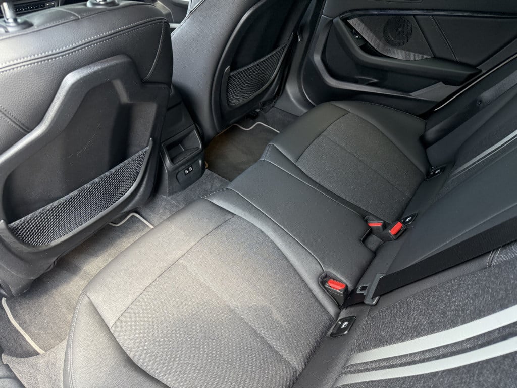 BMW 1 Serie 118i 140pk executive sportline 5-drs