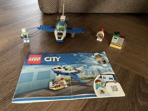 Lego City: Luchtpolitie vliegtuigpatrouille 60206