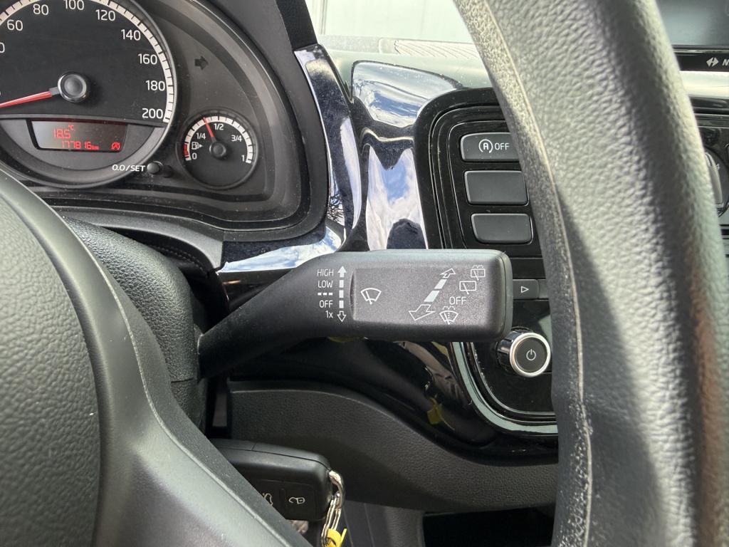 Volkswagen UP! 1.0 move up! blue motion 5-drs