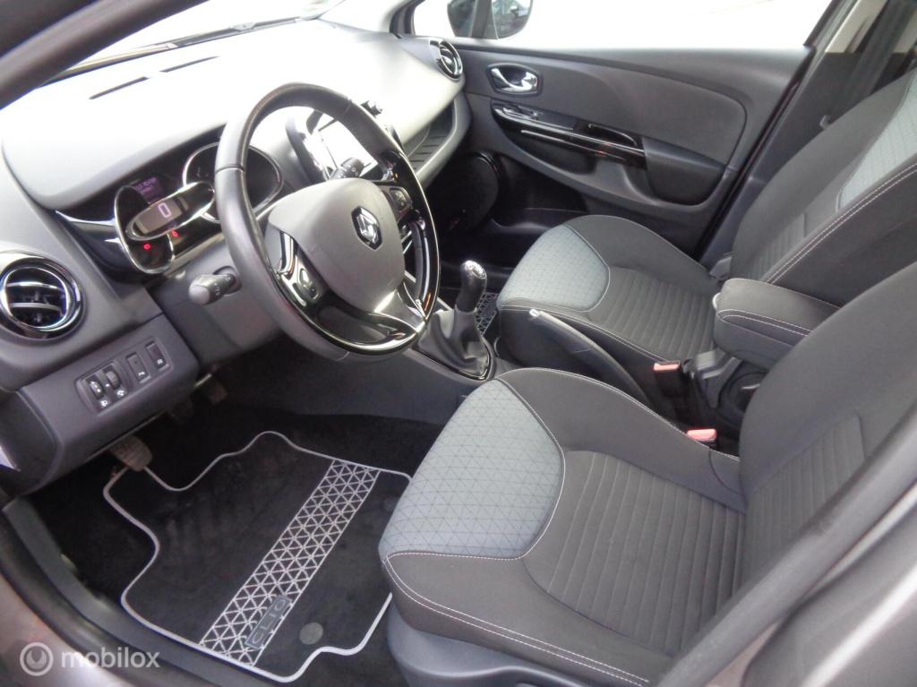 Renault Clio estate 0.9 tce dynamique/navigatie/lm velgen/airco/key less/pd