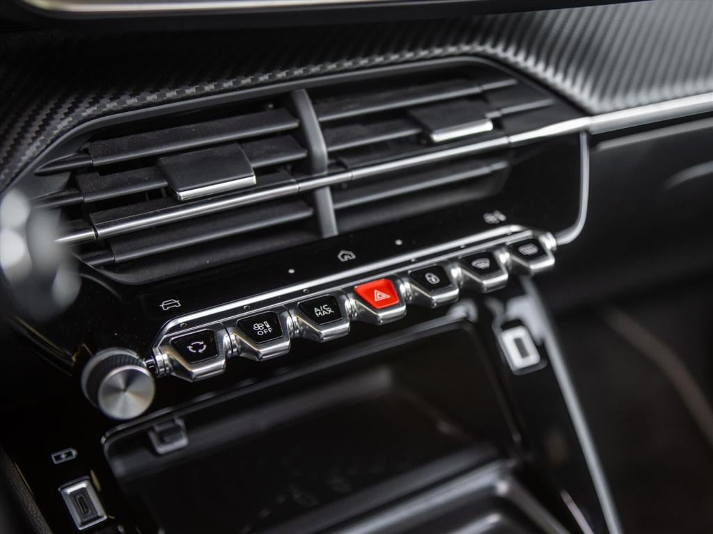 Peugeot 2008 1.2 hybrid 136pk e-dcs6 gt automaat | panoramadak | camera | n