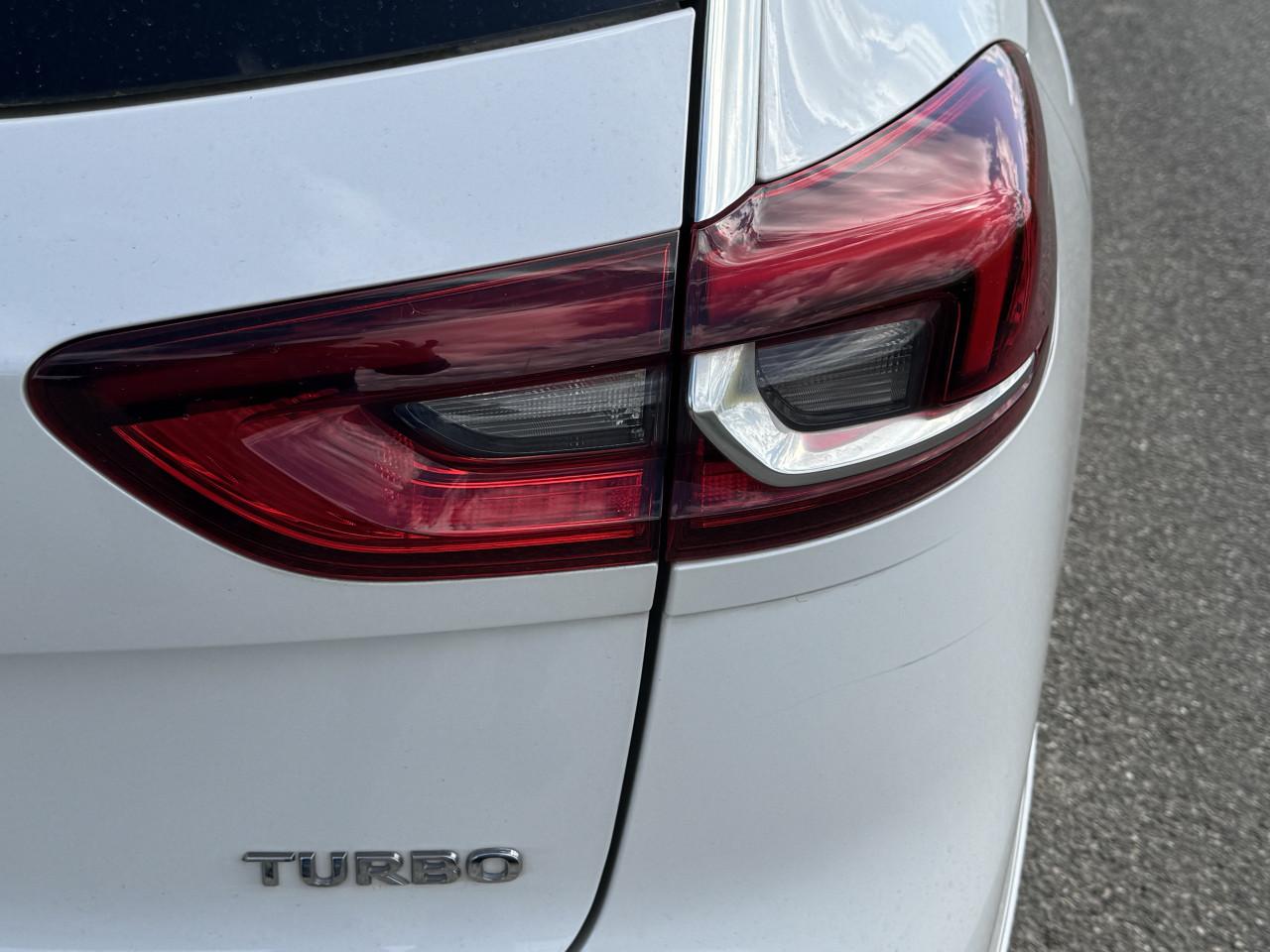 Opel Insignia Sports Tourer 1.5 Turbo 2018 OPC Line 165PK