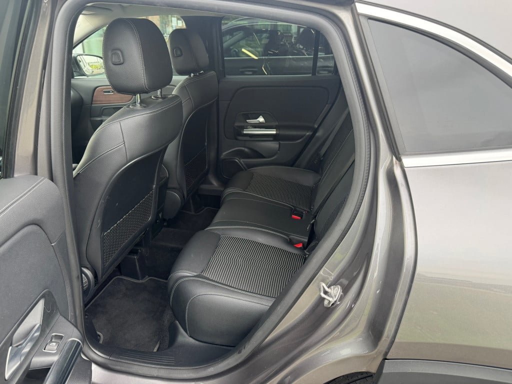 Mercedes-Benz Gla-klasse 250 e progressive business line automaat , achteru