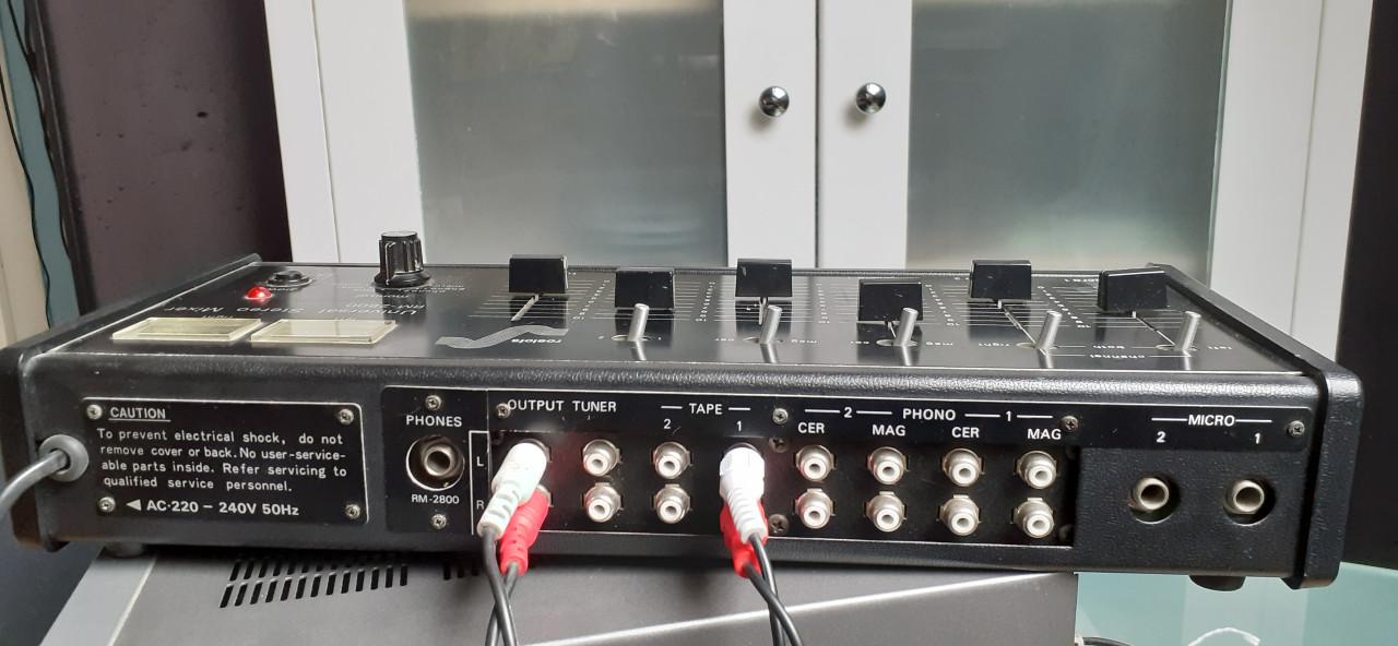 Stereo vintage mixer 6 kanaal roelofs RM-2800