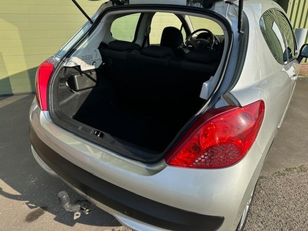 Peugeot 207 1.6 vti xs pack automaat