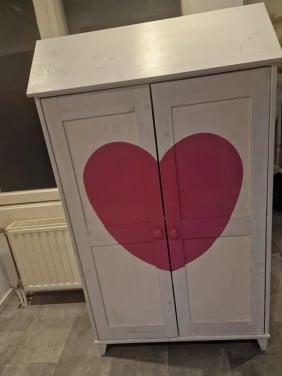 Kinder kast met hartje