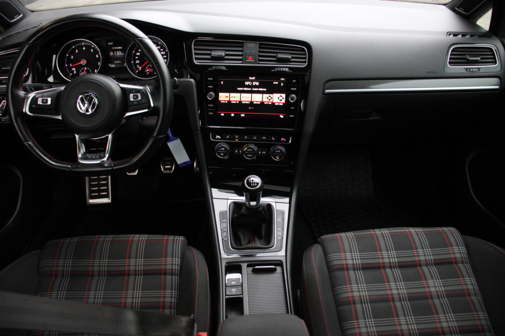 Volkswagen Golf 2.0 tsi gti | pano. | dynaudio