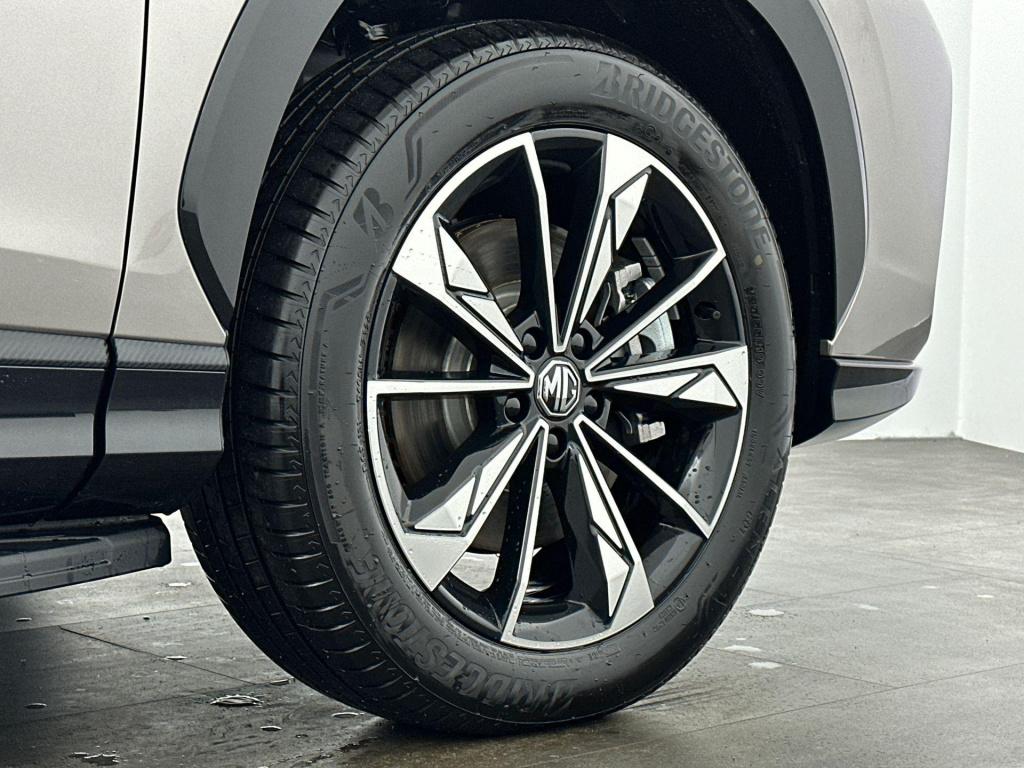 MG Hs 1.5 phev luxury | voorraad voordeel | op=op | leder | 100 km elektris