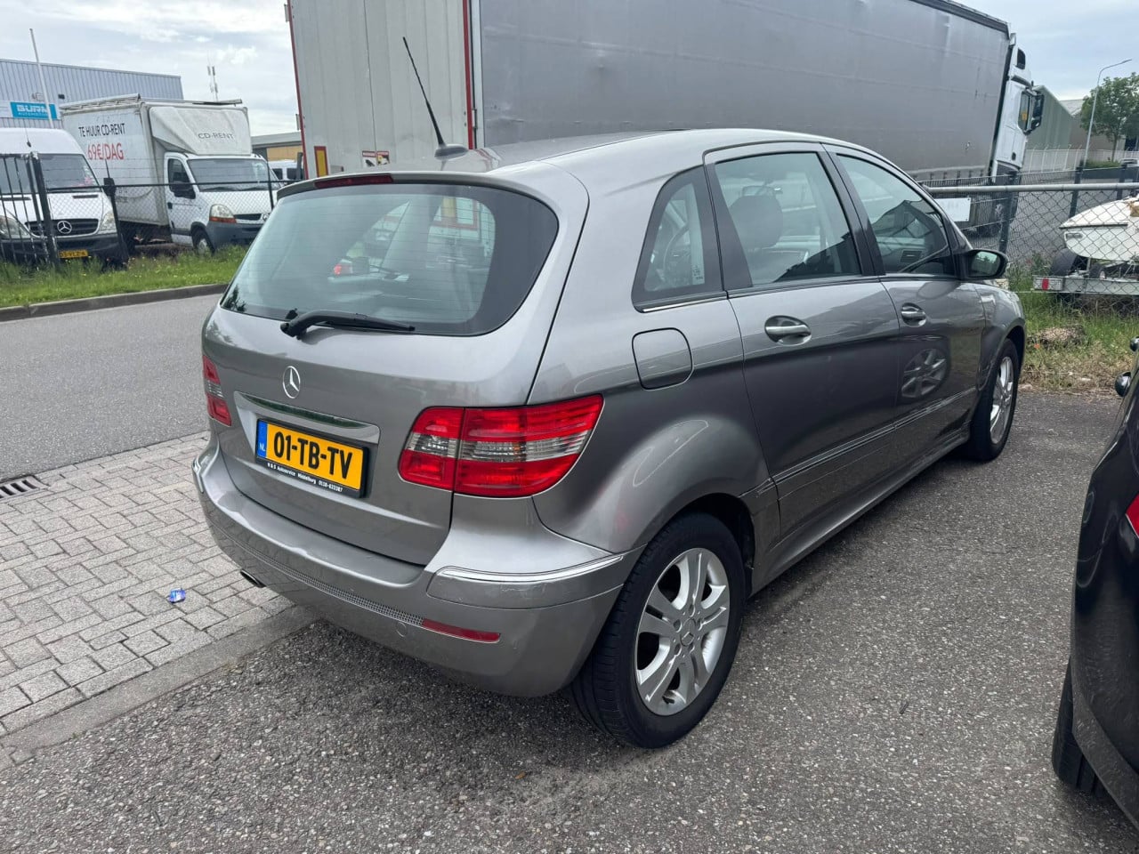 Mercedes B-Klasse 170 5deurs bj:2006 airco apk 2027 !!!