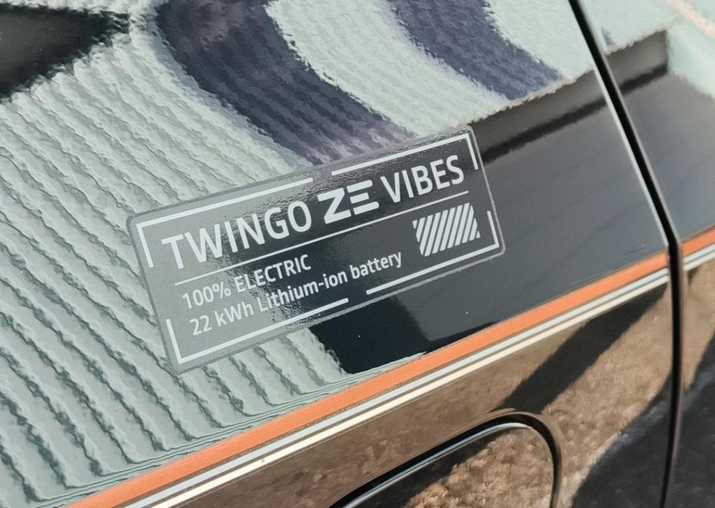 Renault Twingo z.e. r80 série limitée vibes