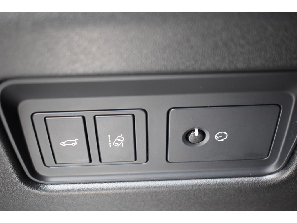 Land Rover Discovery 3.0 td6 hse € 49.950 excl btw