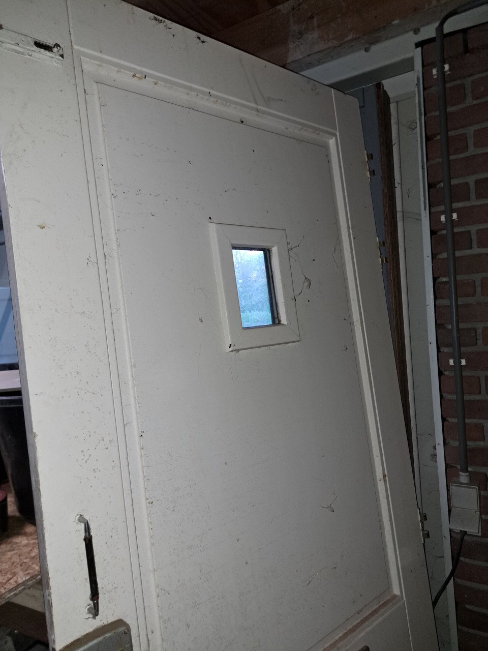 Hardhouten voordeur incl kozijn