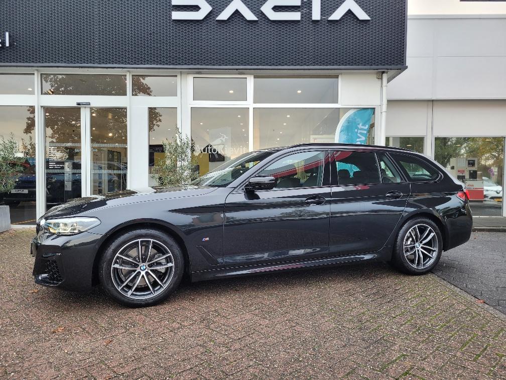 BMW 5 Serie touring 520i m-sport business edition plus - camera / trekhaak