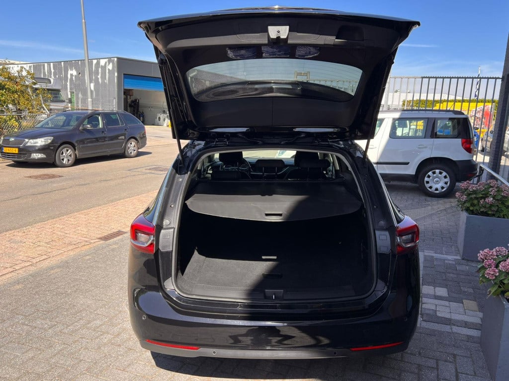 Opel Insignia sports tourer 1.5 turbo ecotec business executive
