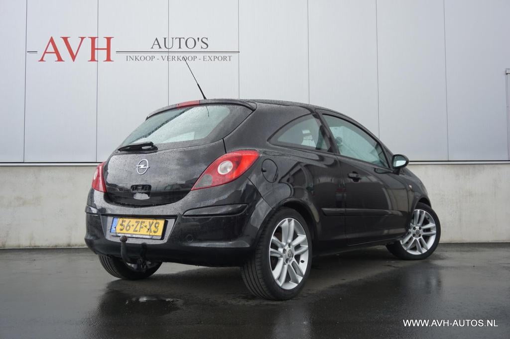 Opel Corsa 1.4-16v enjoy