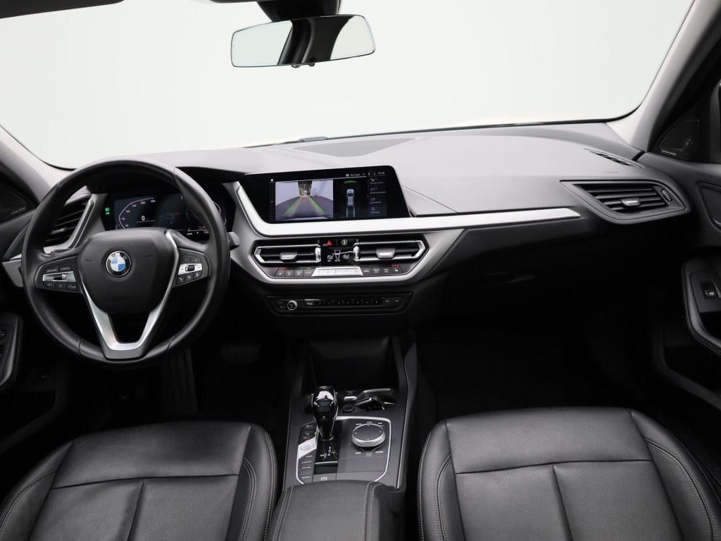 BMW 1 Serie 118i executive | automaat | schuifdak | leder | stoel verwarmin