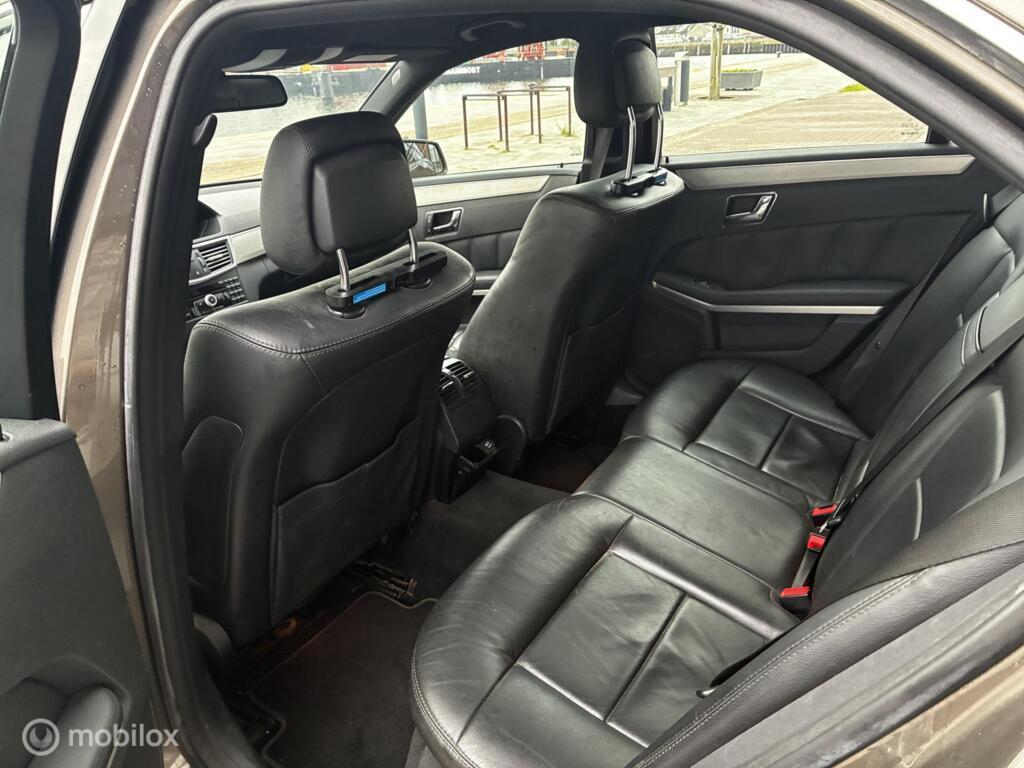 Mercedes-Benz E-Klasse 250 CGI Avantgarde Navi km305.599 Nap BJ2010