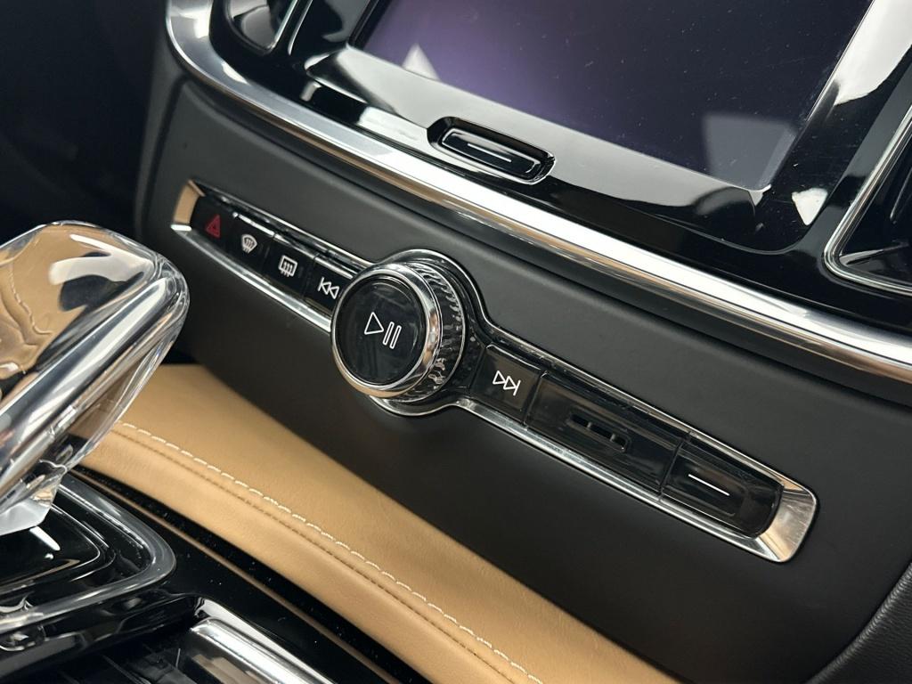 Volvo S60 t6 340pk recharge inscription| full options ! trekhaak