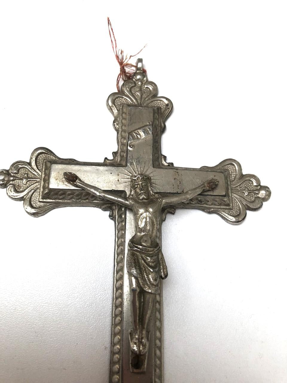 Mooie gedetailleerde metalen brocante crucifix / kruisbeeld
