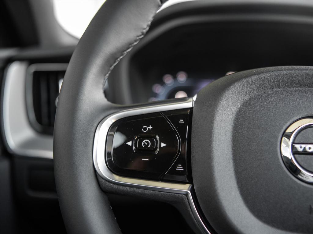 Volvo XC60 t6 plug-in hybrid 350pk aut awd plus black edition | harman kard