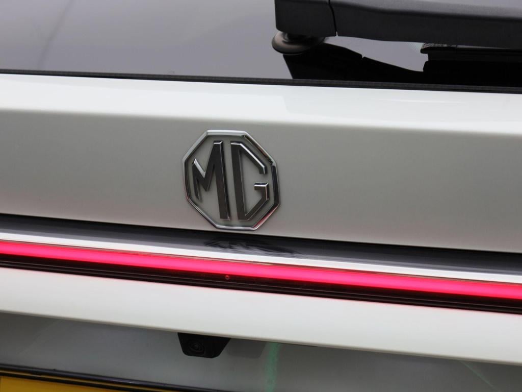 MG Hs 1.5 phev aut. luxury