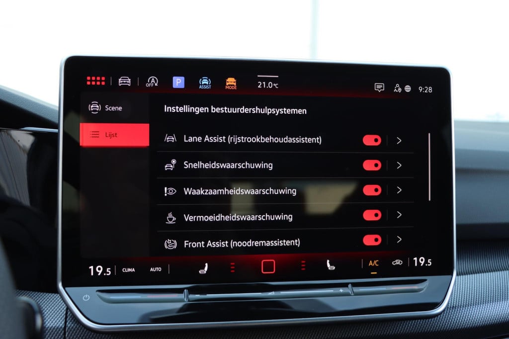 Volkswagen Golf variant 1.5 etsi r-line edition 115pk dsg7