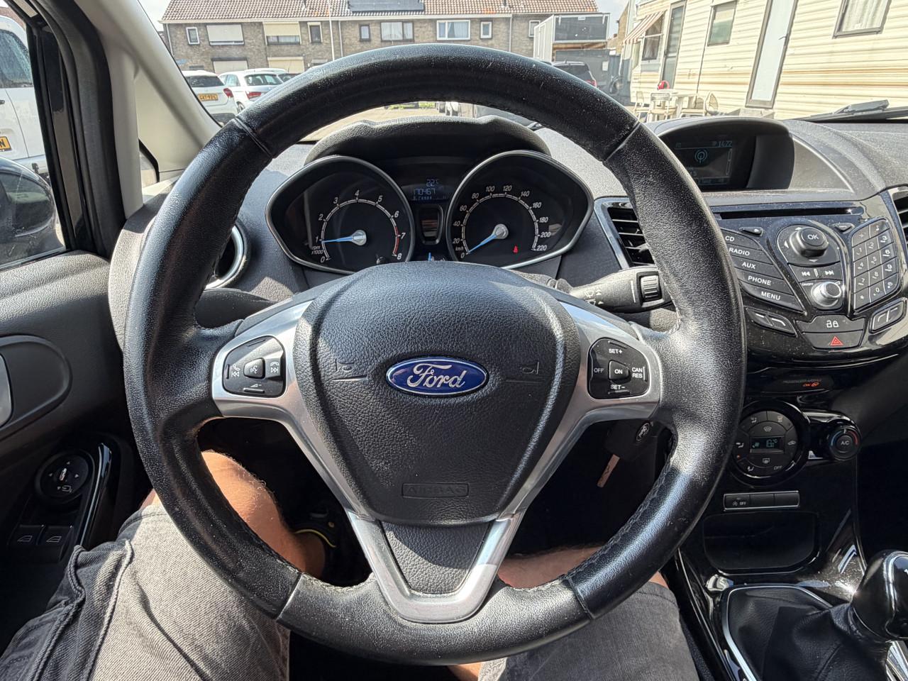 Ford Fiesta 1.0 EcoBoost Titanium Bouwjaar 2013 NAP ! ! !