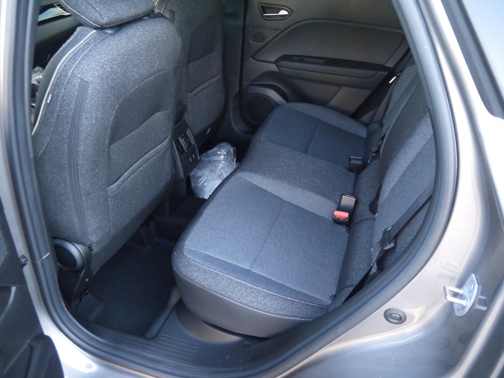 Mitsubishi Grandis 1.8 hev intense+