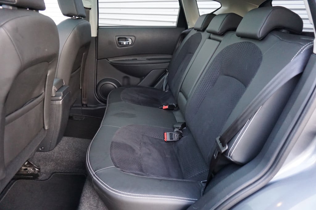 Nissan Qashqai 1.6 360 airco / navi / camera / cruise / elektr. ramen / lm 
