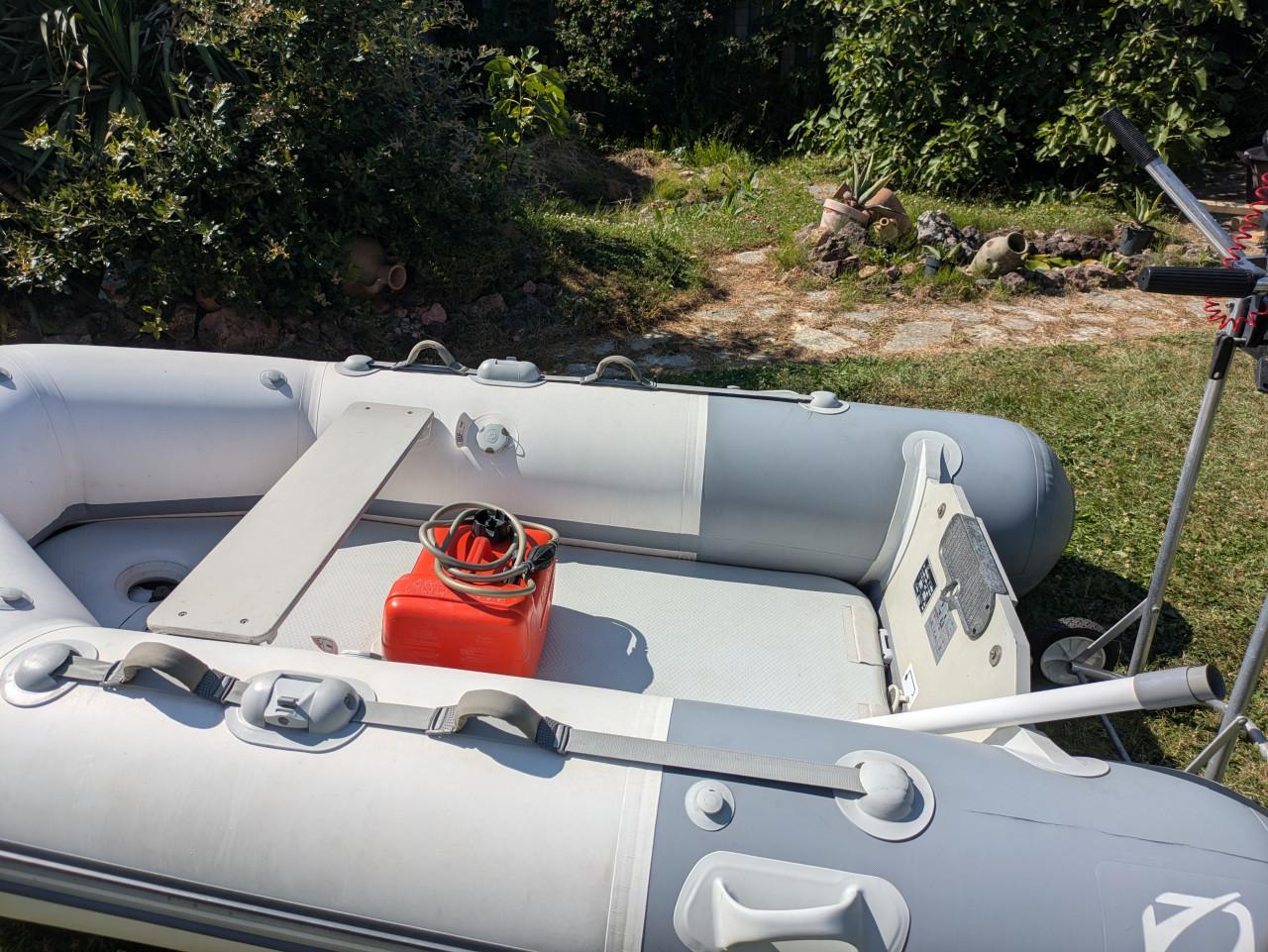 Zodiac Cadet 260 aerodeck / roll up.