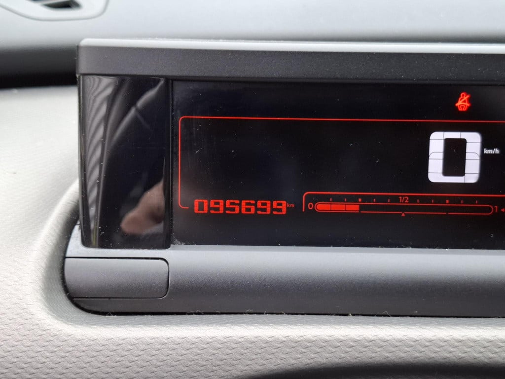Citroen C4 Cactus 1.2 vti shine clim/nav/cam/lmv