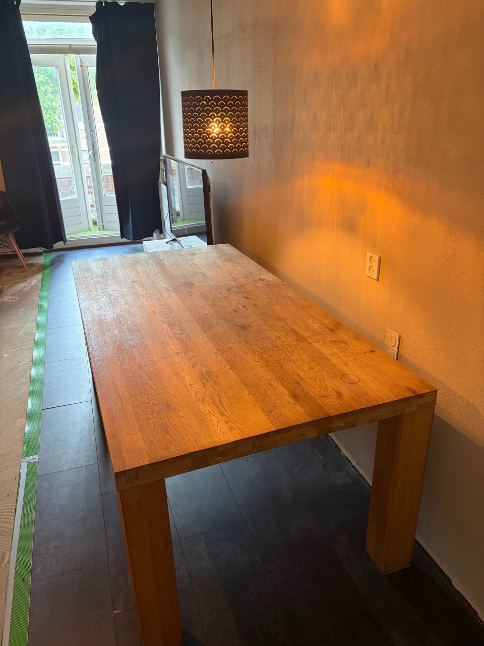 Stevige houten eettafel 100x200 cm – massief hout