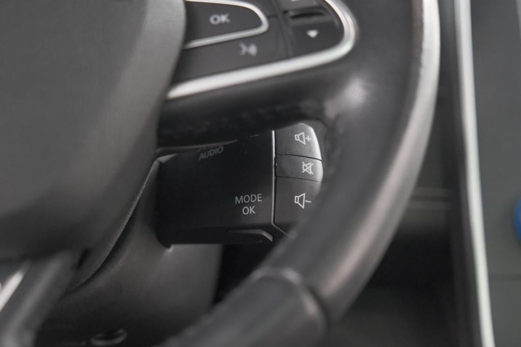 Renault Scenic tce 140 intens | trekhaak | camera | panoramadak | navigatie