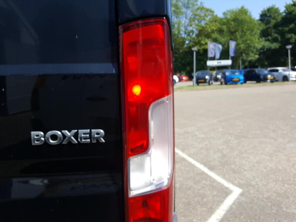 Peugeot Boxer 330 l1h1 bluehdi130pk premium pack led | camera | airco | nav