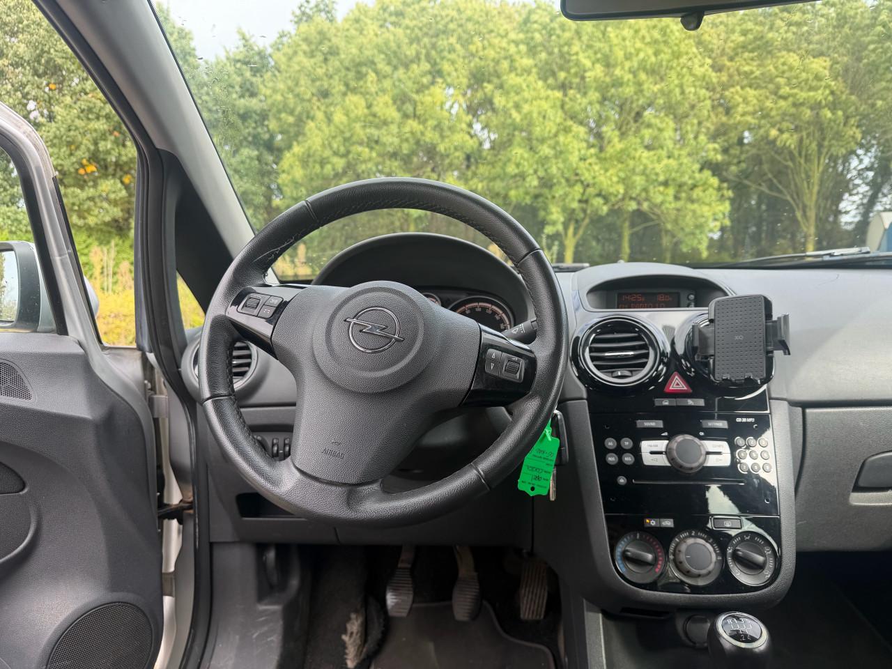 Opel Corsa 1.2 Edition | 5 DRS | Airco| Trekhaak | Apk | Nap | Elektr ramen