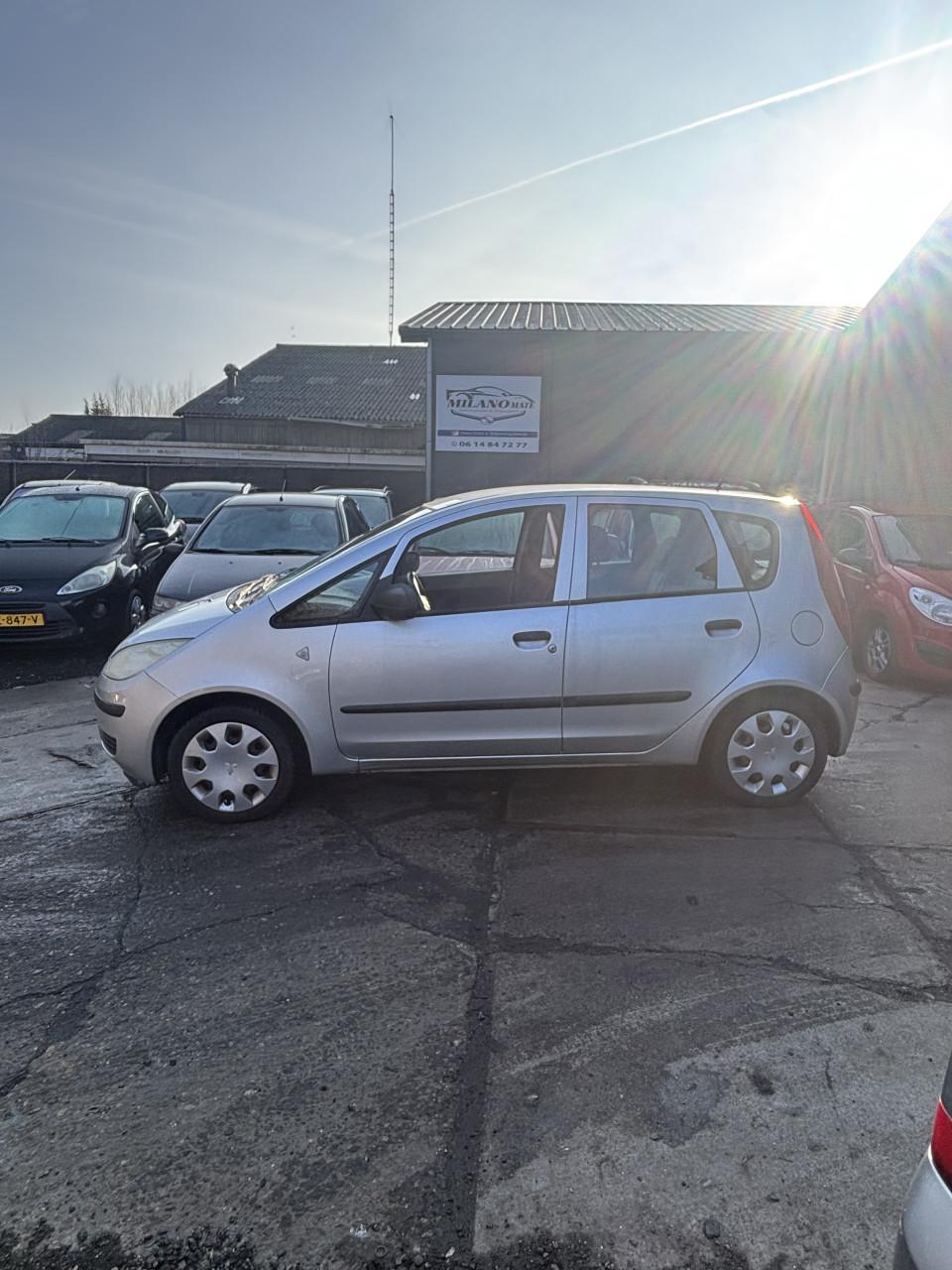 Mitsubishi colt met een jaar apk!