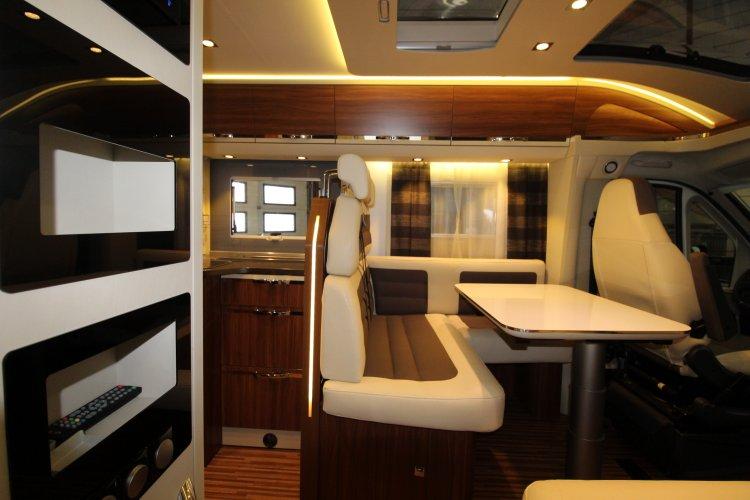 Adria Onbekend coral s 670sl