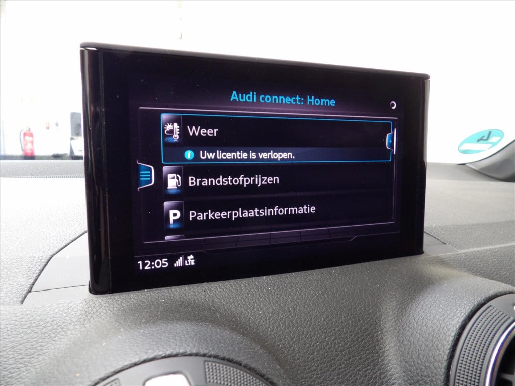 Audi Q2 35 tfsi 150pk s tronic s line edition