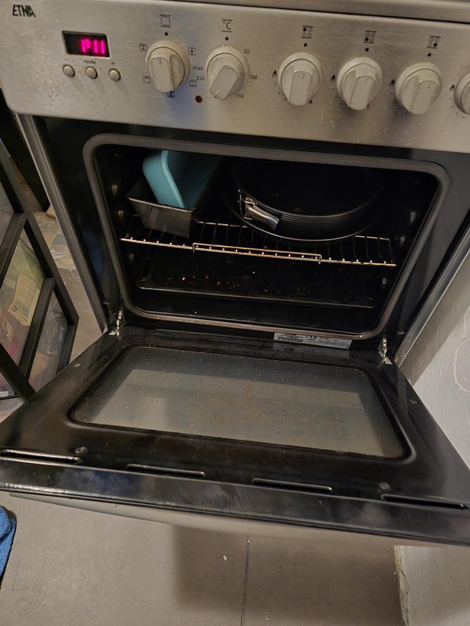 Net gasfornuis met oven