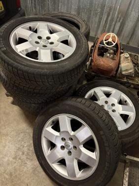 Banden met velgen Landrover Discovery 3