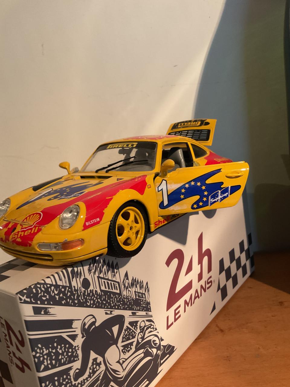 Porsche 911 Supercup uitvoering.