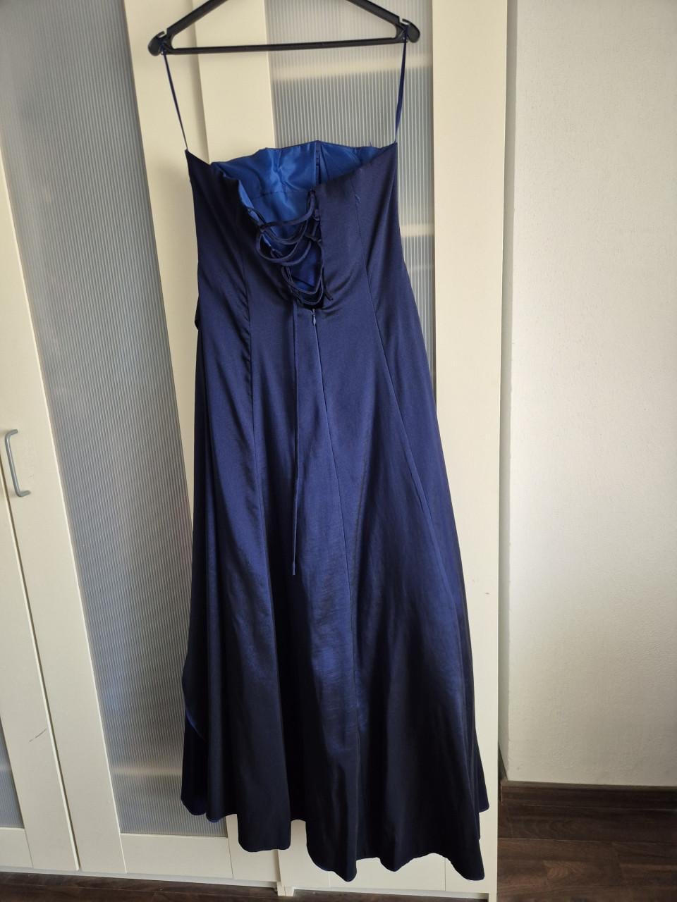 2 x Galajurk rood en blauw strapless