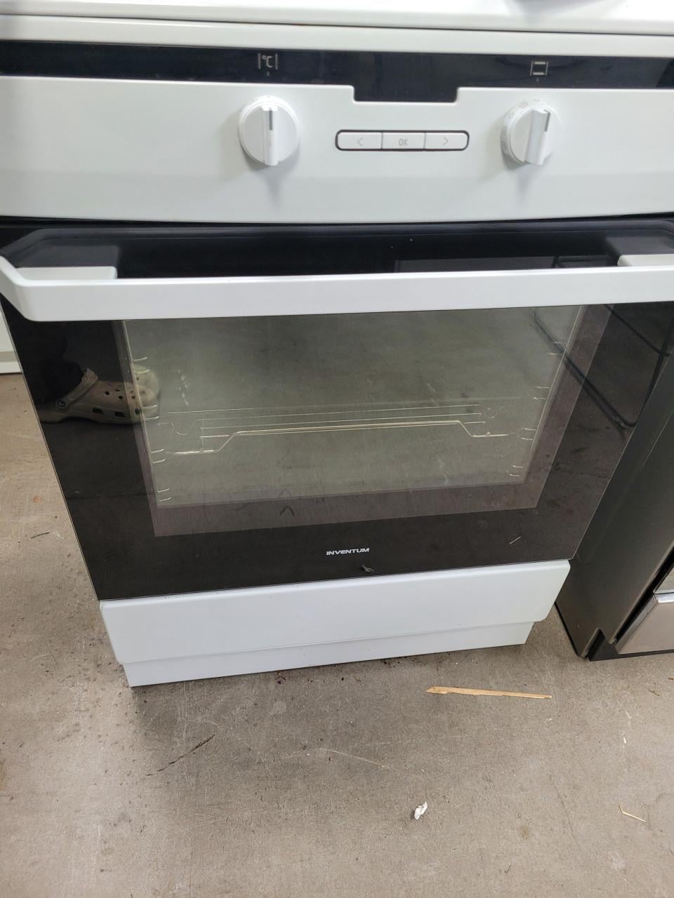 UITVERKOOP / SALE witgoed wasmachine, droger, koelkast en meer!