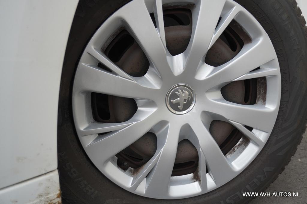 Peugeot 208 1.6 bluehdi blue lease