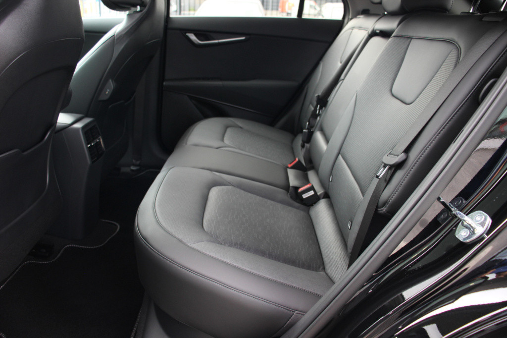 Kia Niro Ev executiveline 64.8kwh | schuifdak | warmtepomp